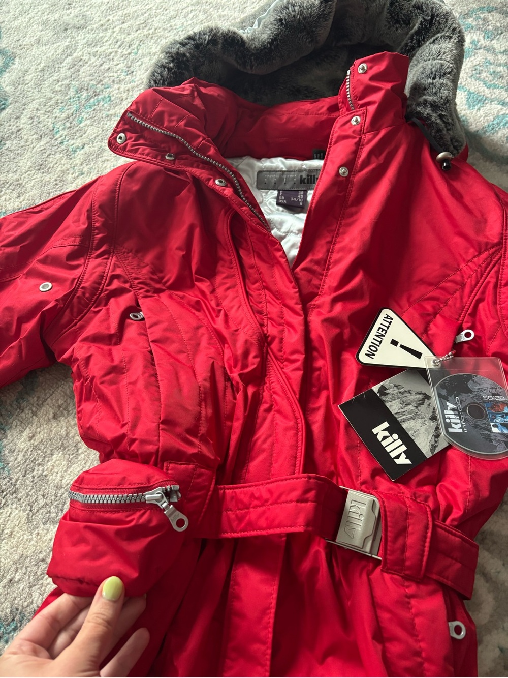 NWT VINTAGE KILLY Red Insulated Ski suit/ snowsuit with Belt and fur hood